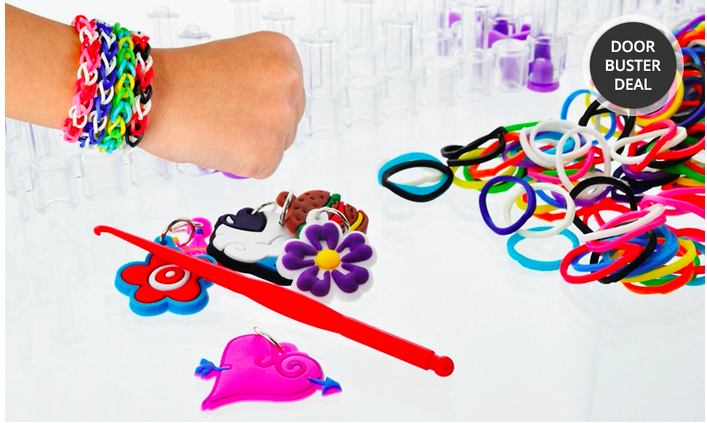 Get 600 loom bands, a loom, 24 hooks, 6 charms, and a weaving tool for $6.99!