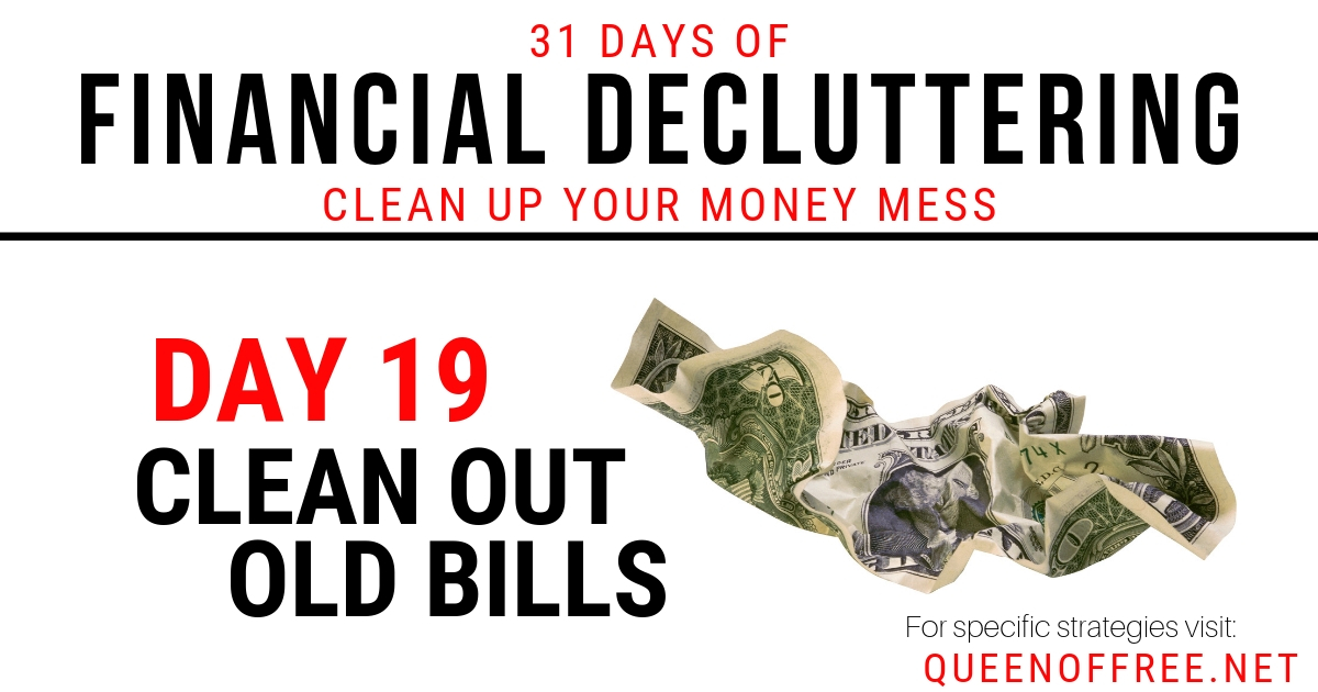 Do you really need a phone bill from 2015? Bank statements? Organize your financial documents in a way that makes sense. Read what to pitch & keep!