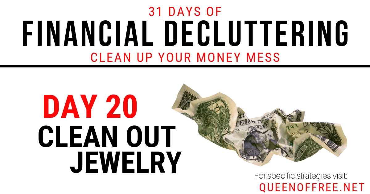 A cluttering busting challenge that just might make you CASH! Clean out jewelry, sell pieces you no longer need, & organize what you keep.