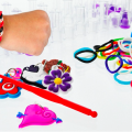 Get 600 loom bands, a loom, 24 hooks, 6 charms, and a weaving tool for $6.99!