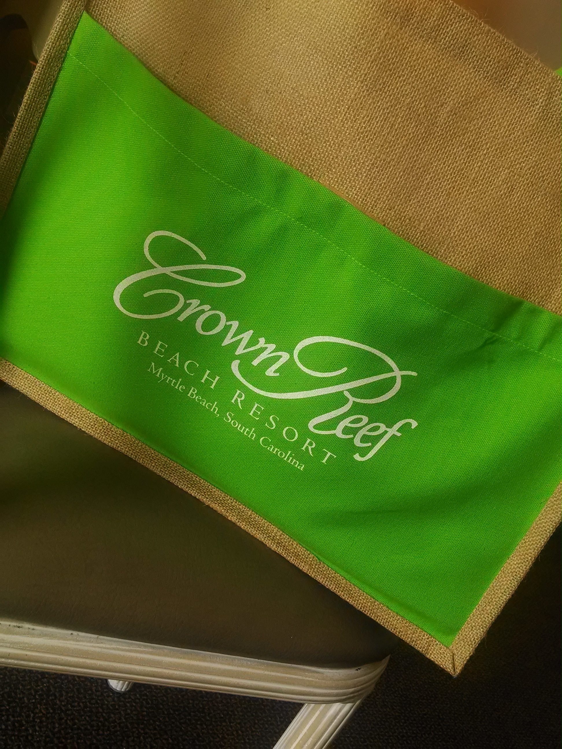 Crown Reef Beach Bag